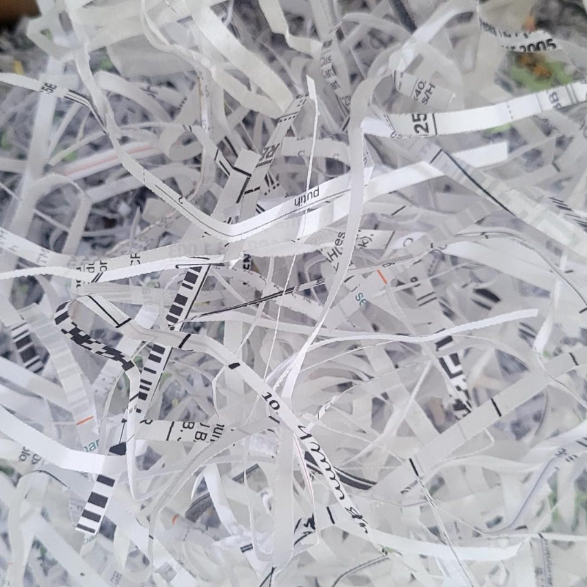 Jual 25 GRAM Kertas Cacah Serut Shredded Paper Gift Box Filler Isi ...