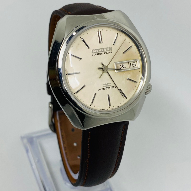 CITIZEN HISONIC 3701-370121 希少カラー 稼働品 Jual Citizen Hisonic 3701-370121 Tuning Fork Salmon Dial | Shopee