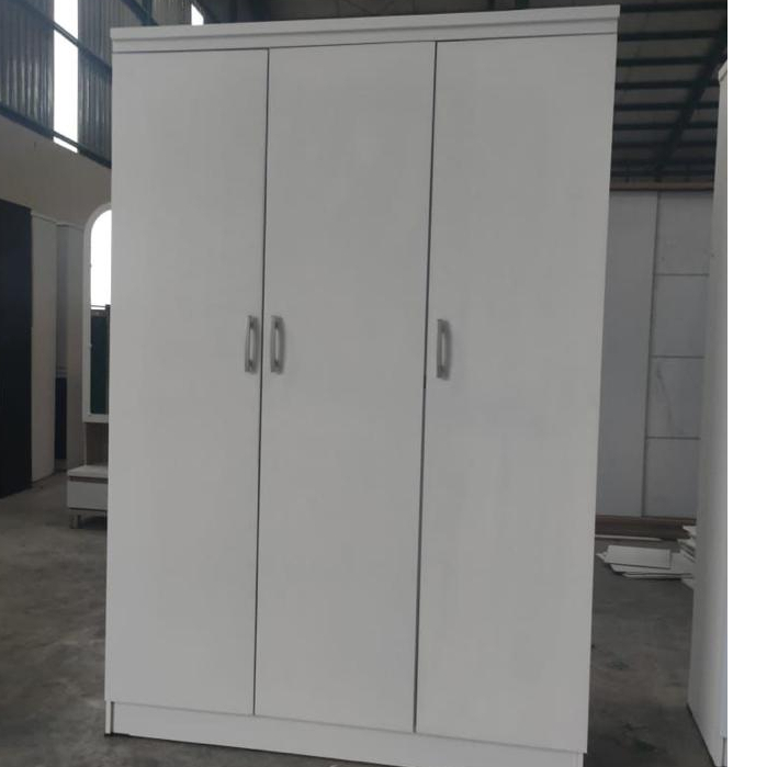 LEMARI PAKAIAN 3 PINTU PUTIH MINIMALIS