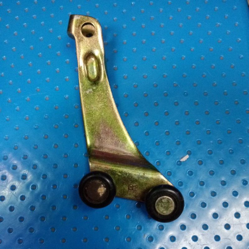 Jual engsel pintu sliding atas kanan original Daihatsu zebra Van jumbo ...