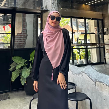 MIMA Square Hijab Shafiyya Ceruty 3 Tassel