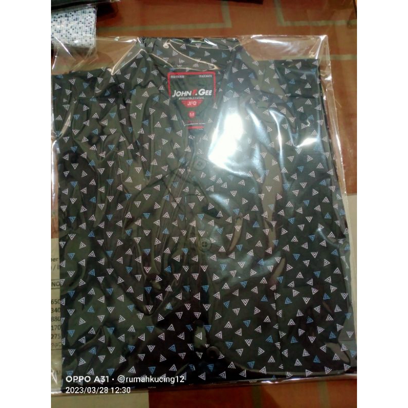 Jual KEMEJA COWOK JOHN F GEE Shopee Indonesia