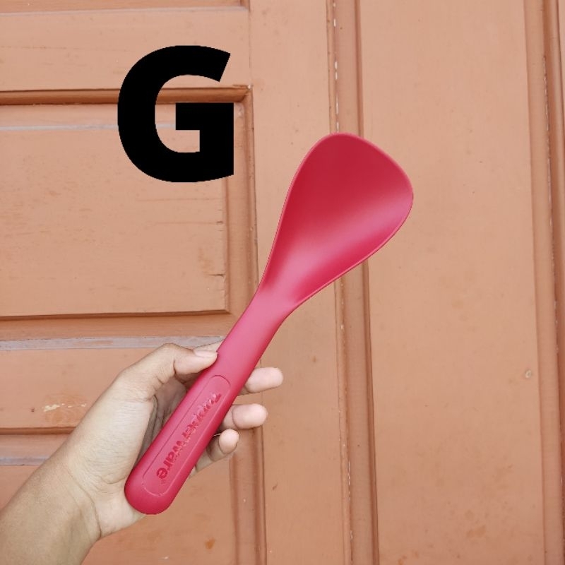 Jual Kitchen Utensil Peralatan Masak Tupperware hitam Spatula, soup ...