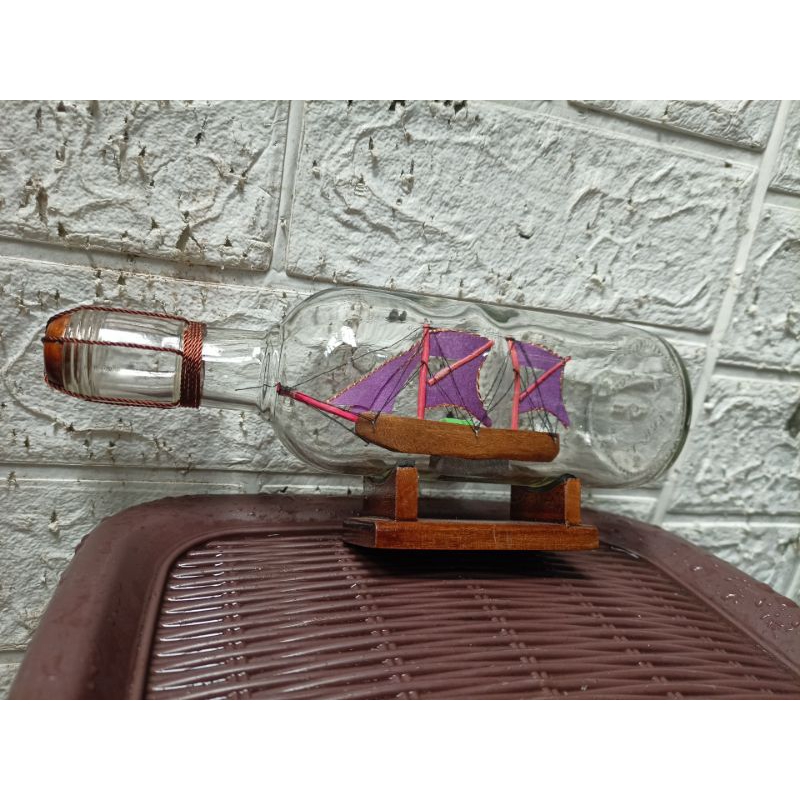Jual miniatur mini atur perahu kapal dalam botol pajangan hiasan rumah
