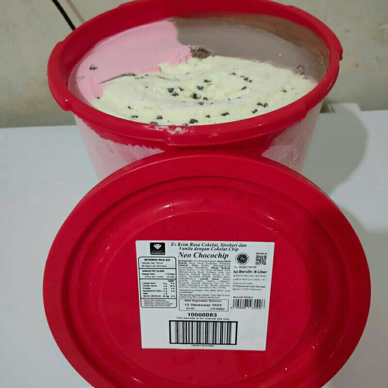 Jual ICE CREAM DIAMOND 8 LITER NEOPOLITAN 3 RASA COKELAT, STRAWBERRY ...