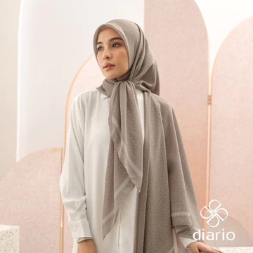 Diario Ultrafine Saskia Scarf Kerudung Segi Empat