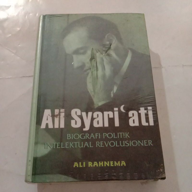 Jual Ali Syari'ati - Biografi politik intelektual Revolusioner by Ali ...