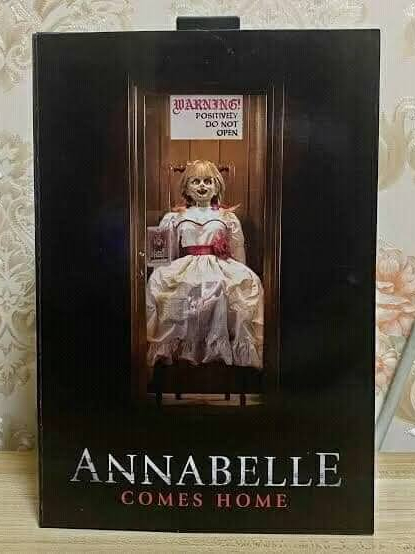 NECA The Conjuring Annabelle Action Figure - 8 Inch Poseable Haunted Doll With Interchangeable Heads