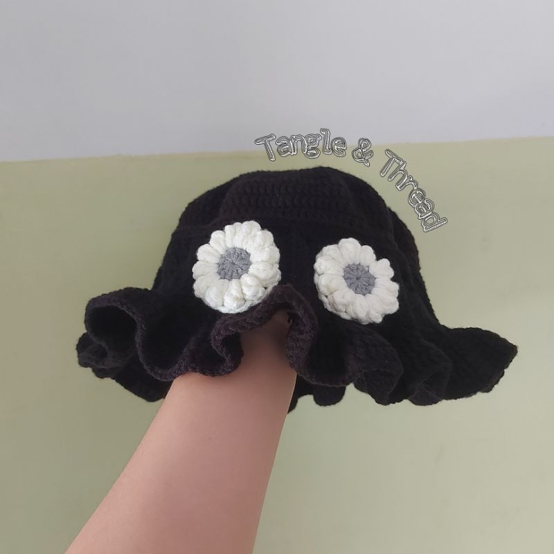 Jual Tangle & Thread: 3D Flowers Granny Square Hat | Topi Rajut | Topi ...
