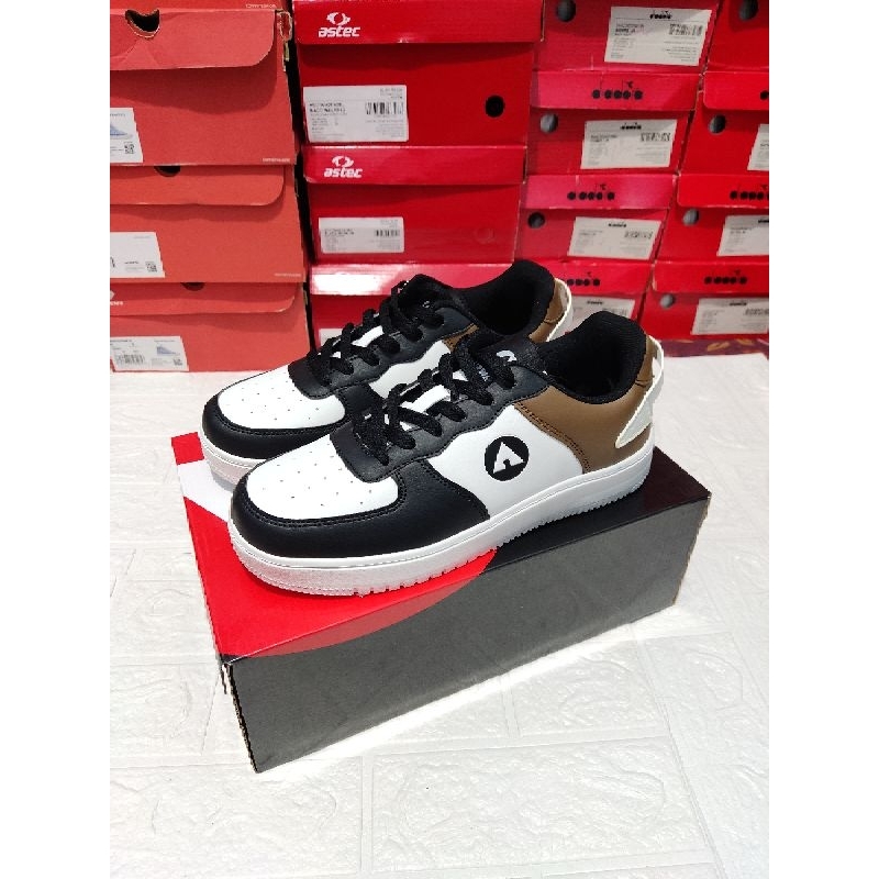 Jual sepatu sneaker Airwalk (sesuai caption) | Shopee Indonesia