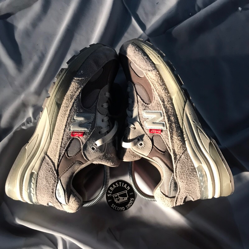 New balance 992 levi's hotsell