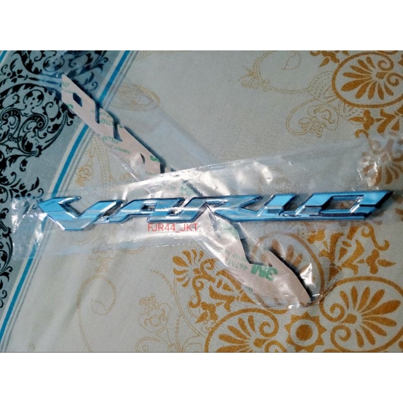 Jual emblem logo vario 150 led tahun 2015- 2017 timbul 3d chrome / logo