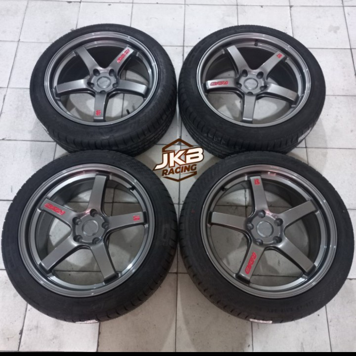 Jual velg mobil bekas rays R18x8,5 pcd 5x114 + ban 225 45 COCOK UNTUK