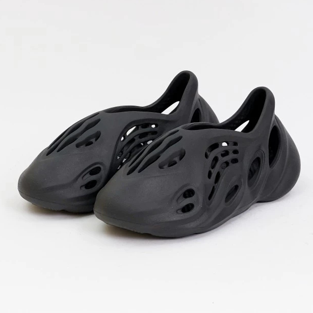 adidas YEEZY Foam Runner Onyx イージー オニキス 公式サイト - 靴