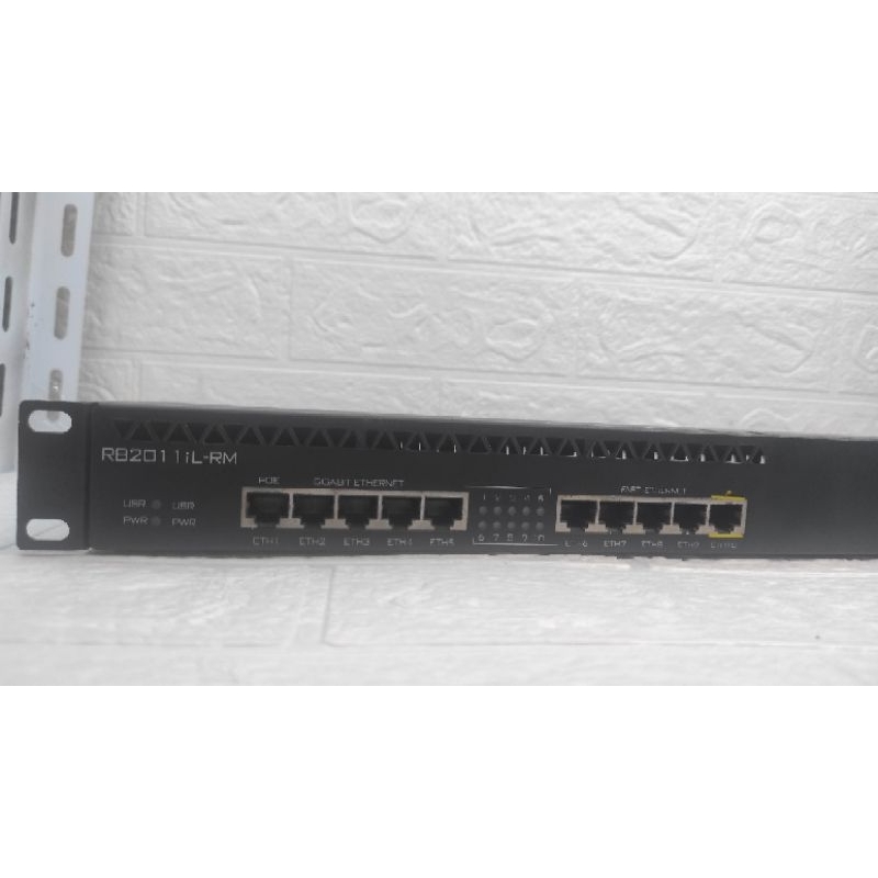 Jual Mikrotik Rb2011iL-RM New Fullset | Shopee Indonesia