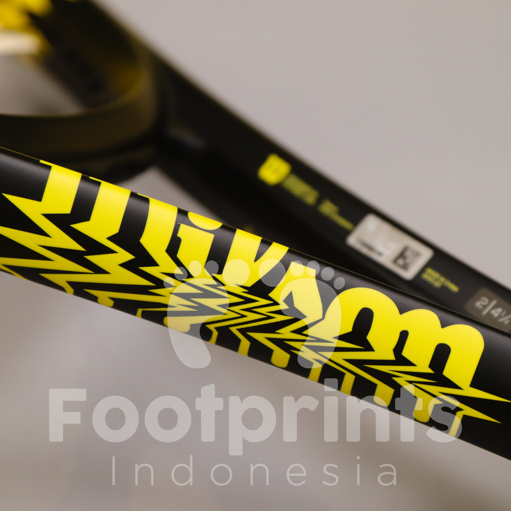 Jual Raket Tenis Wilson Clash 100L V2 Minions Tennis Racket 280 gr ...