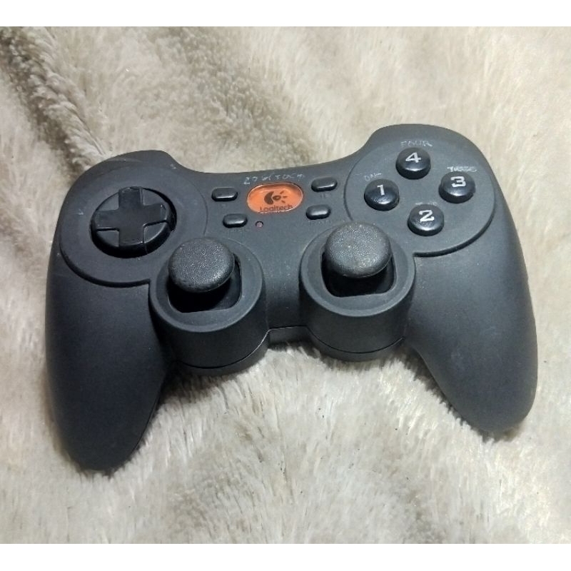 Jual Logitech Rumblepad 2 wirelles | Shopee Indonesia
