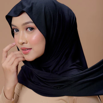 Nabillasyal Lilla Series Pashmina 2 In 1 Hijab Semi Instant Cotton