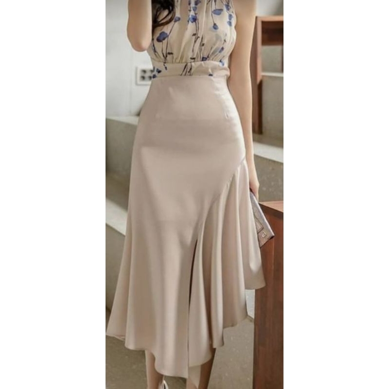 Jual rok midi bahan scuba | Shopee Indonesia