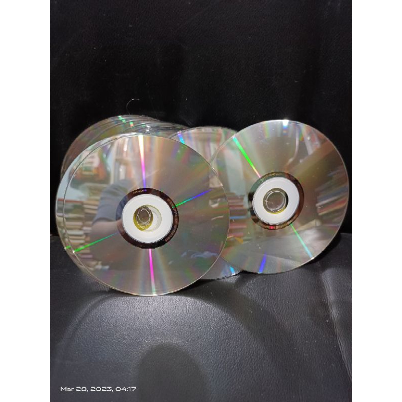 Jual Keping CD/VCD/DVD Bekas untuk Pajangan/Assesoris 1/2 Kg isi 30 ...