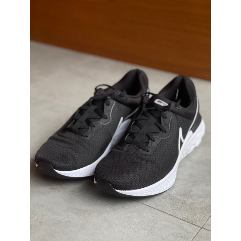 jual nike react