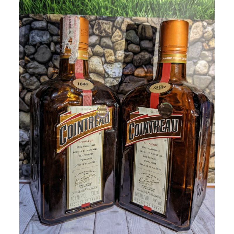 Jual botol bekas minuman keras miras cointerau botol antik botol unik ...