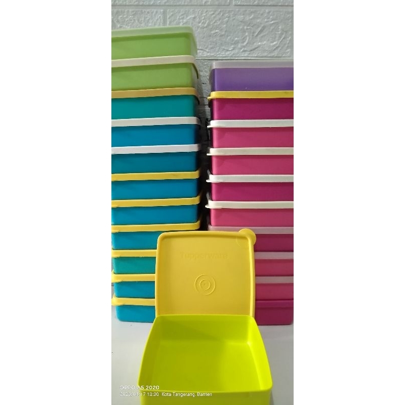 Jual MEDIUM SQUARE AWAY SECOND Tupperware ORI | Shopee Indonesia