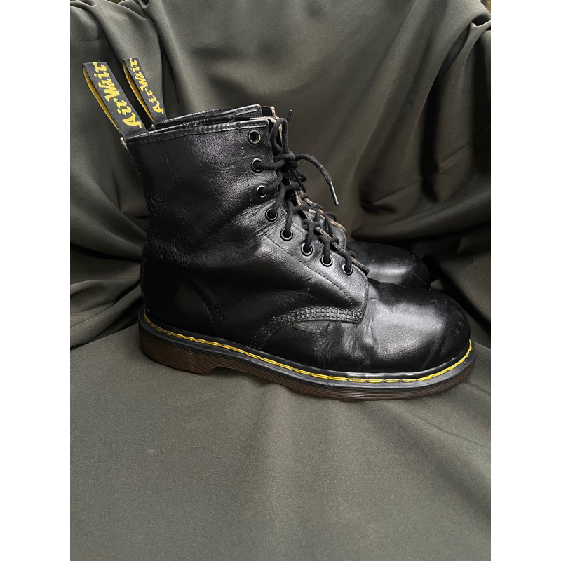 kamar dr martens