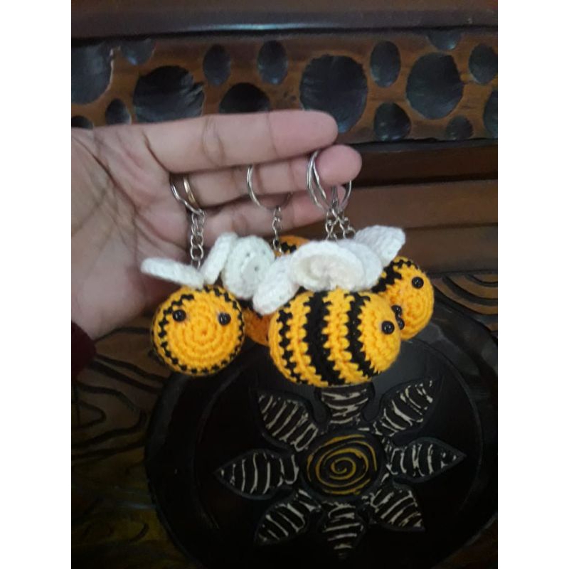 Jual gantungan kunci mini rajut lebah bee lucu souvenir imut | Shopee ...