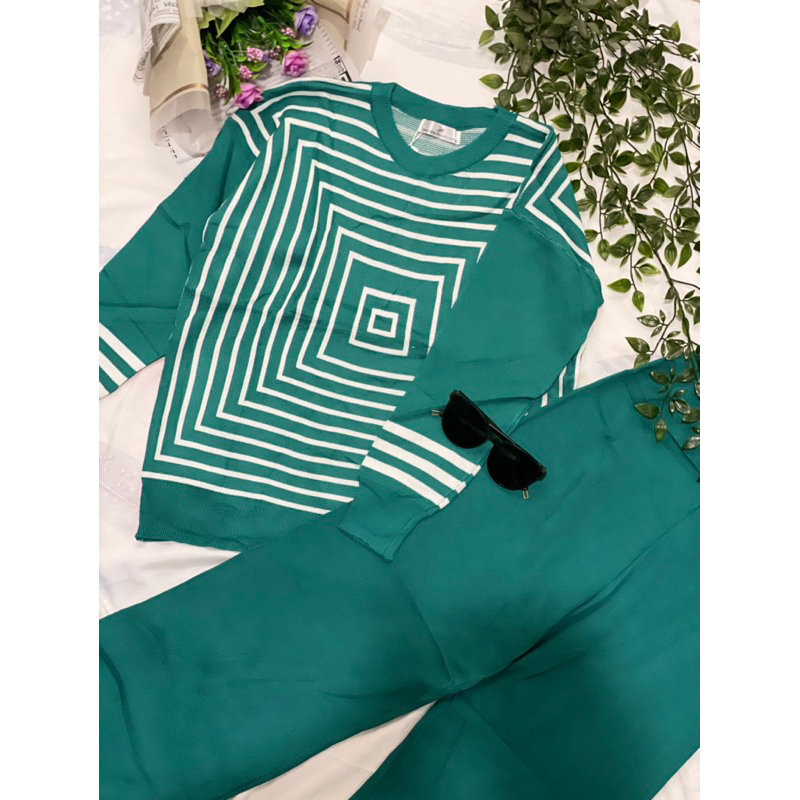 Jual ONE SET KNIT KOTAK | Shopee Indonesia