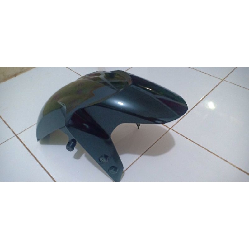 Jual spakbor slebor depan r15 v3 vva ori belom ada yg patah warna acak ...