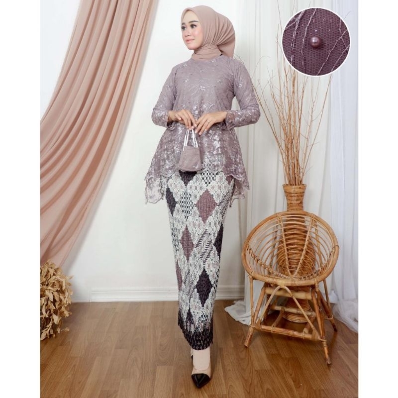 Jual Setelan Kebaya Brukat Modernkebaya Rinjanikebaya Brukat Jumbo