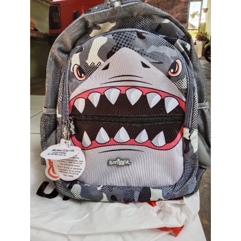 Jual Tas Smiggle Shark Budz | Shopee Indonesia