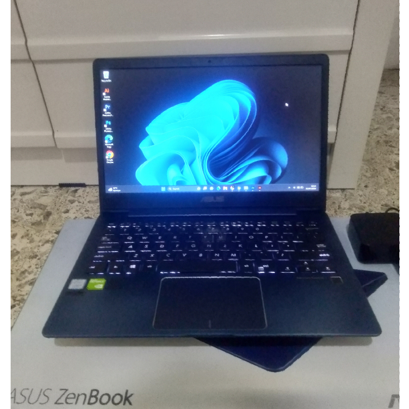 Jual Laptop Asus UX331U Intel i5 Gen 8 Nvidia MX150 SSD NVME 256GB RAM