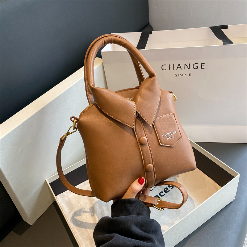 Jual Tas Selempang Wanita Fashion 8396C | Shopee Indonesia