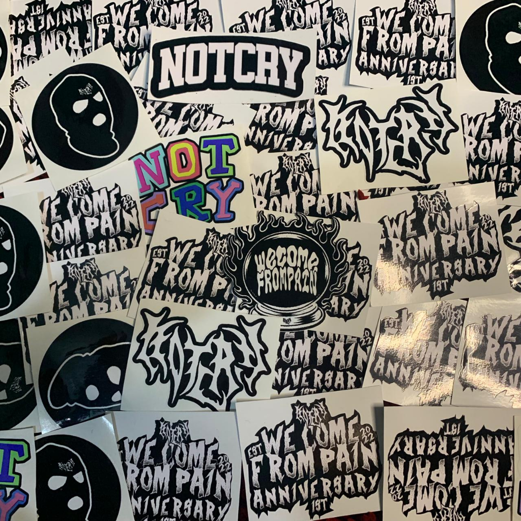 Jual STICKER PACK NOTCRYOFFICIAL | Shopee Indonesia