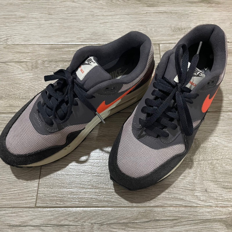air max 1 oil grey wild mango