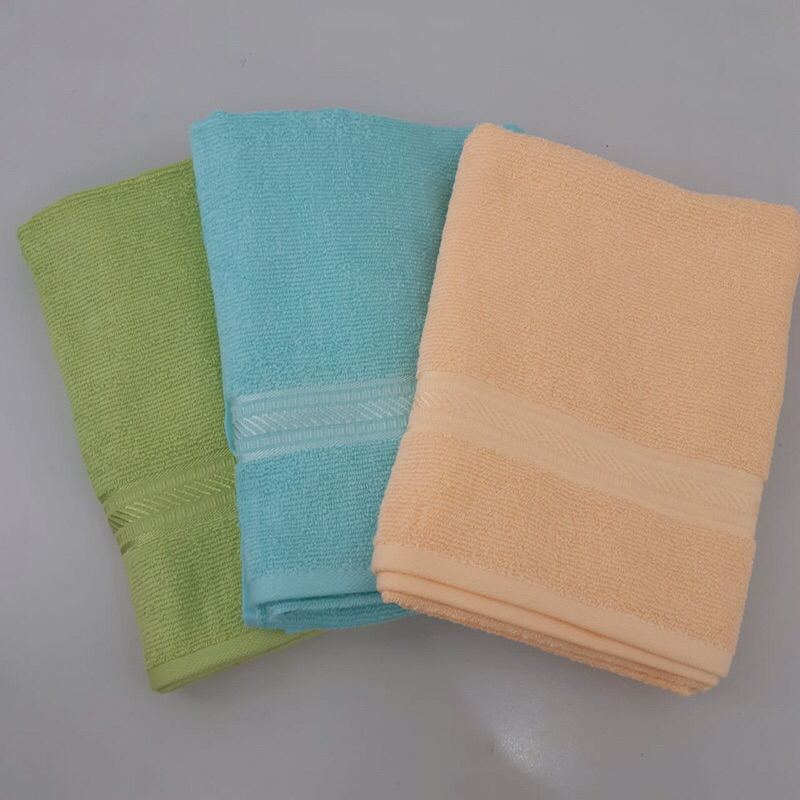 Jual Handuk Merah Putih Sport 30x70 cm Grade B (Tanpa Label Tanpa ...