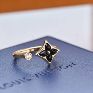 Louis Vuitton® Color Blossom Mini Star Ring, Yellow Gold, Onyx And Diamond
