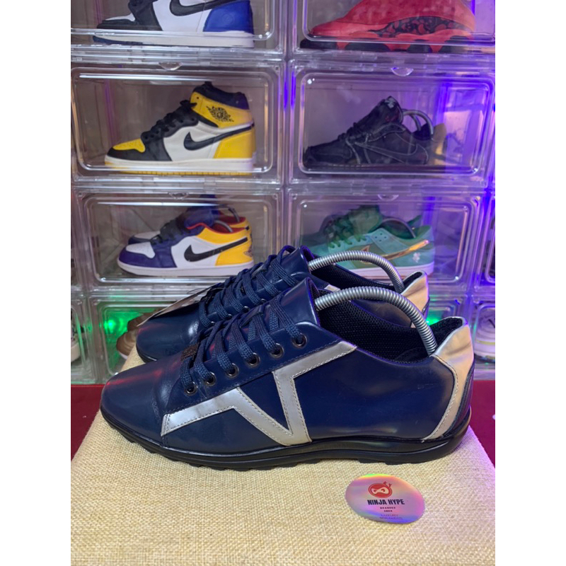 ilus watercolor medusa sneakers