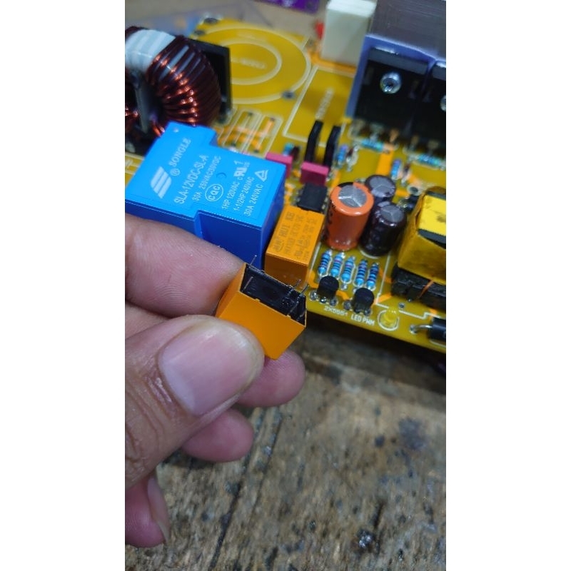 Jual relay 12v 3a utk switch pwm PFC smps PCB om wahap | Shopee Indonesia