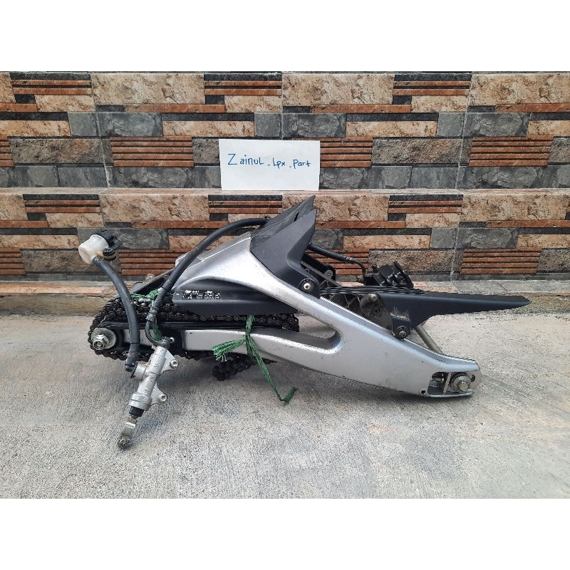 Jual SWING ARM R15 V4 atau VIXION R Warna Silver Original Shopee