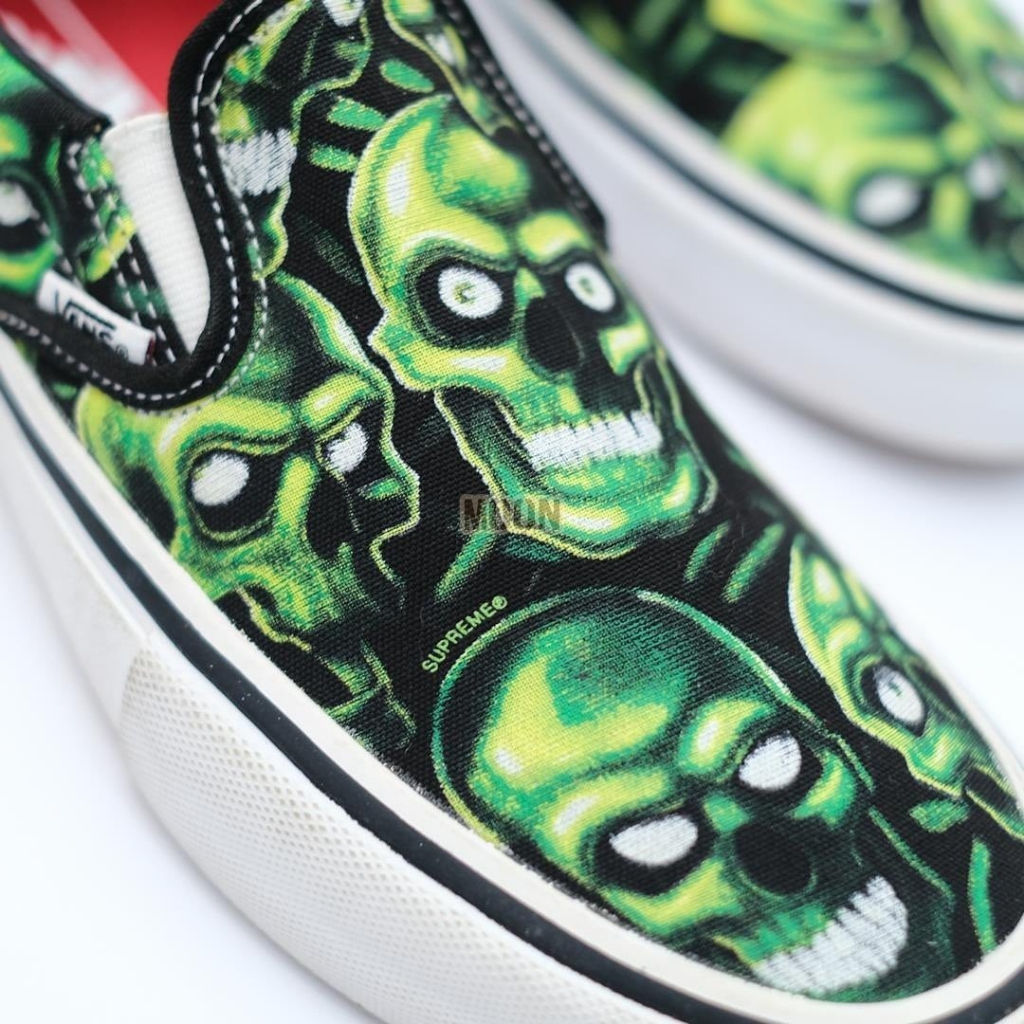 Supreme deals sales vans skull latest