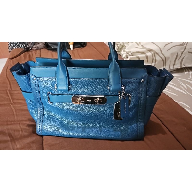 Coach on sale swagger 33