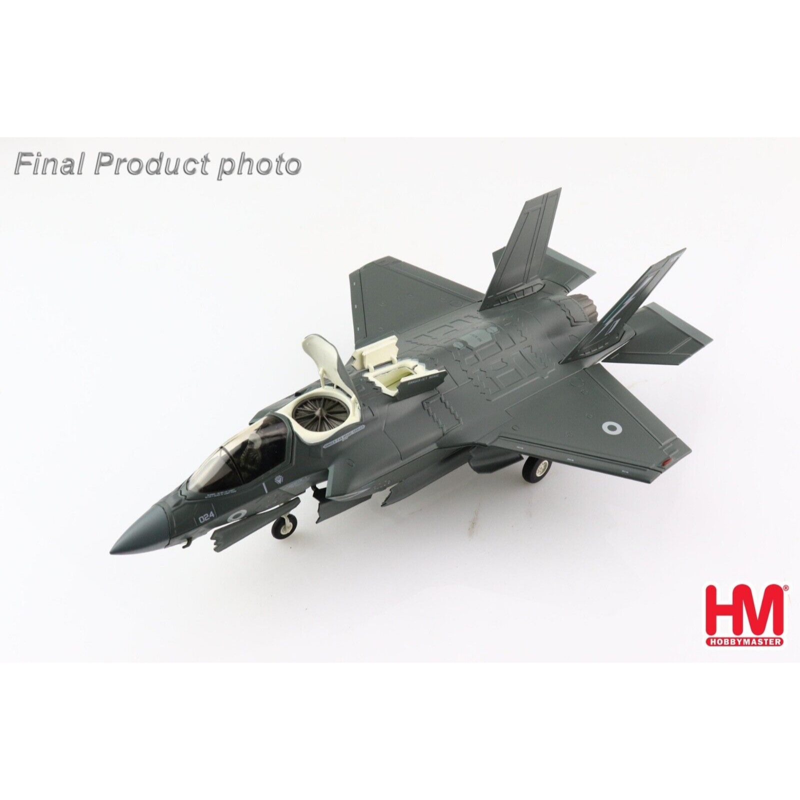 ホビーマスター 1/72 AV-8B 気が付か ハリアー / F-35C