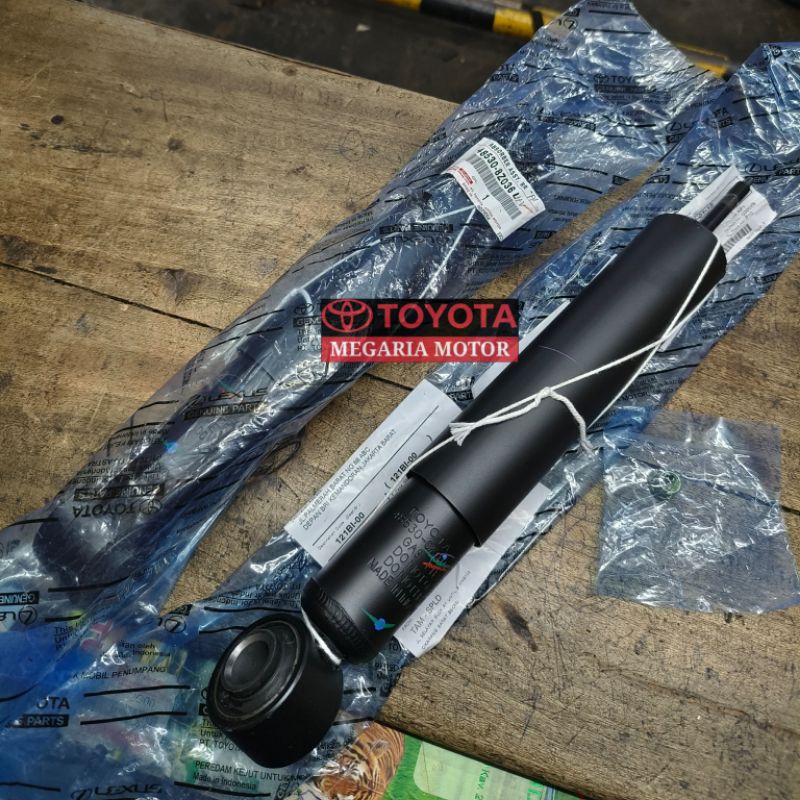 Jual Absorber Rear Shock Breaker Belakang Innova Reborn 2016 2020 ...