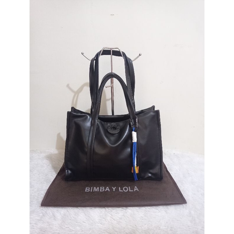 2.200.000 Bimba Y Lola BLACK MESH BUCKET BAG