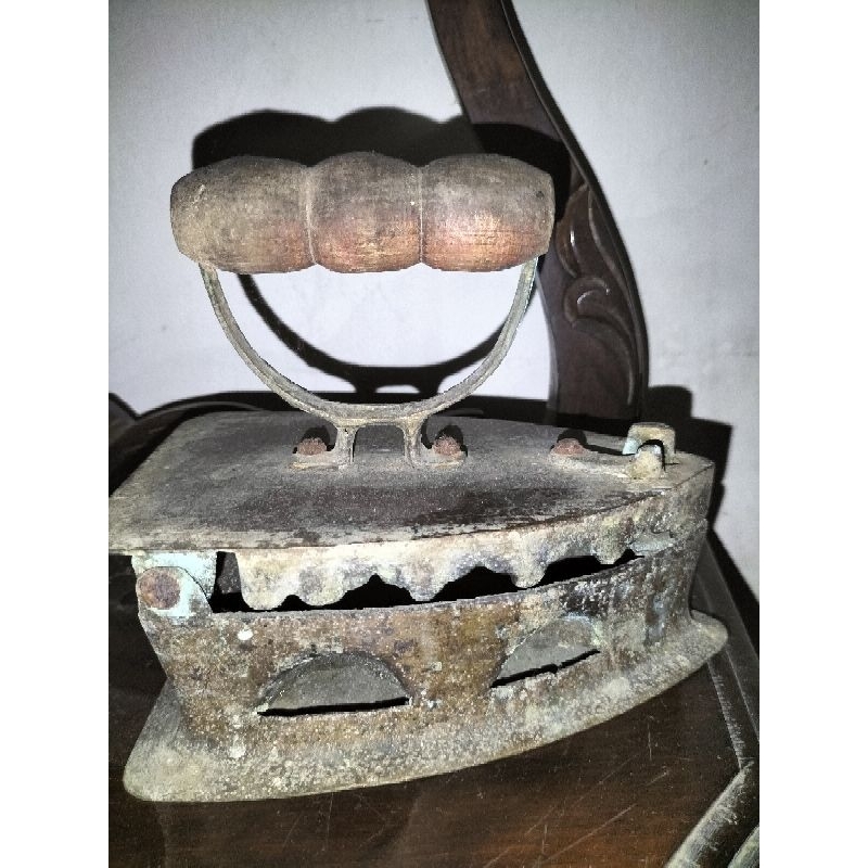 Jual setrika Kuningan antik kuno koleksi | Shopee Indonesia