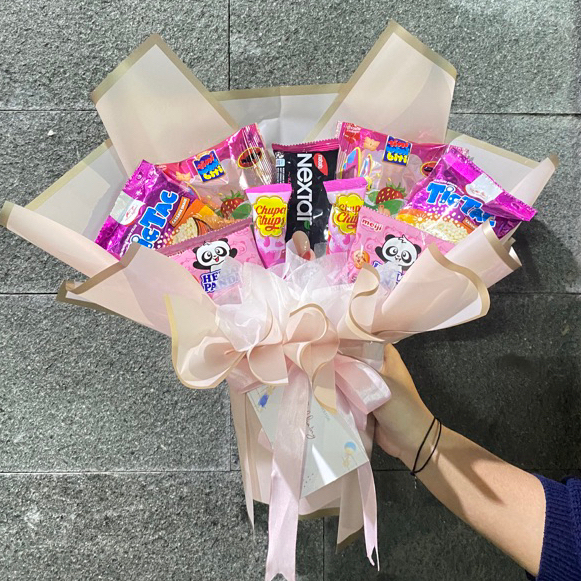 Jual BUKET BUCKET JAJAN BOUQUET SNACK KADO WISUDA GIFT ULANG TAHUN ...