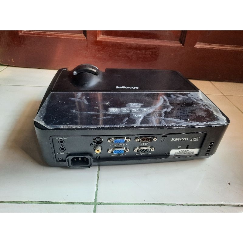 Jual projector proyektor infocus in112 | Shopee Indonesia